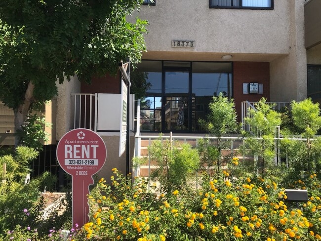 Clear Valley Apartments - Clear Valley Apartments