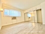 Photo - 2106 S Bentley Ave Apartment Unit 2
