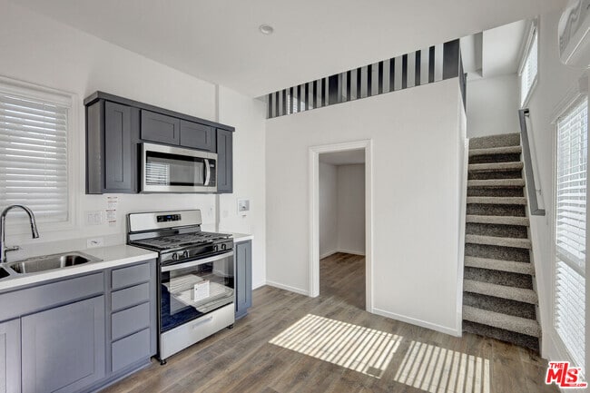Building Photo - 17650 Grand Ave Rental