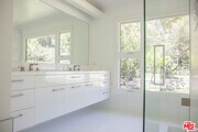 Photo - 17965 Seabreeze Dr House