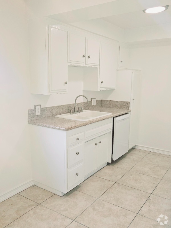 Building Photo - 8919 Longden Ave Rental