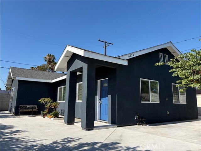 Building Photo - 1653 W Chateau Pl