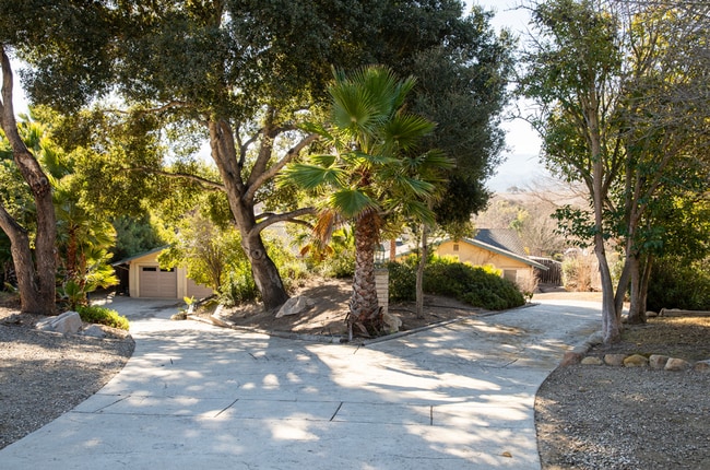 Photo - Janin Acers - Pool - Pet Friendly - FURNISHED OR UNFURNISHED