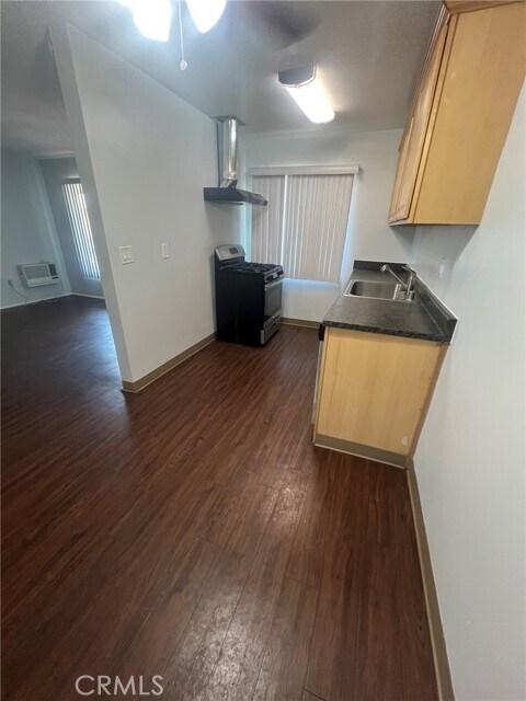 Photo - 221 N San Gabriel Ave Unit F