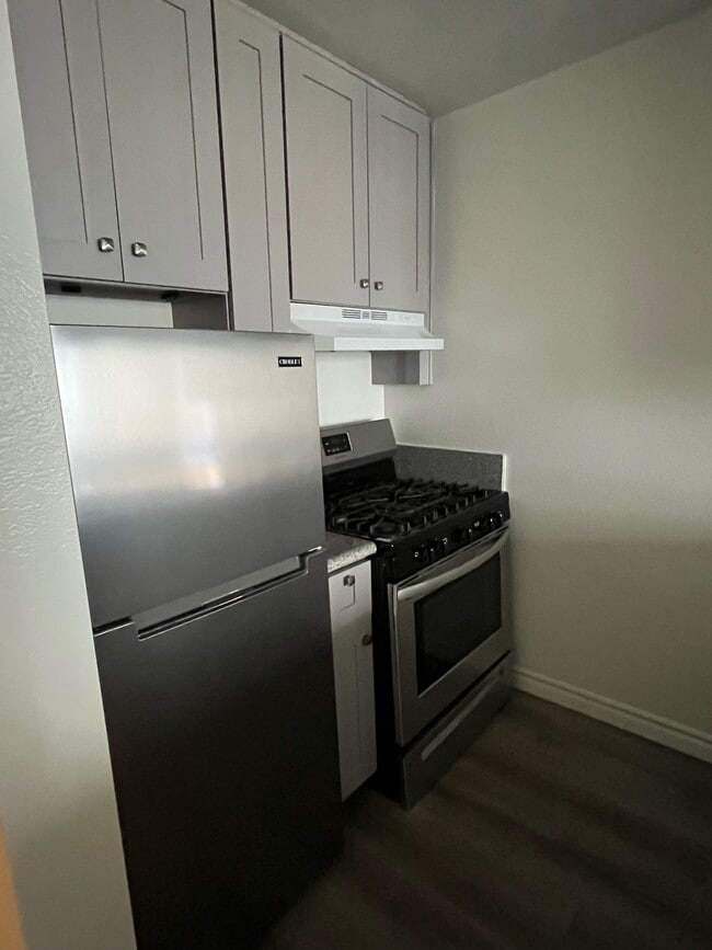 Photo - 1632 N Formosa Ave Unit 109