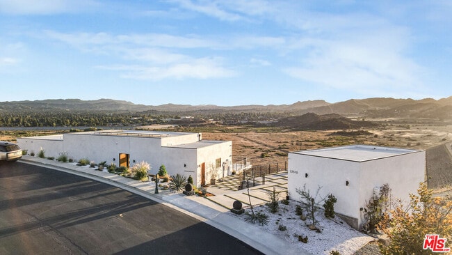 Building Photo - 22570 S Summit Ridge Cir