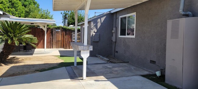 Photo - 6851 Wilbur Ave