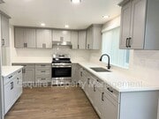 Photo - 1630 Helm Dr