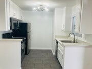 Photo - 924 Gaviota Ave Unit 302