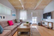 Photo - 21447 Providencia St