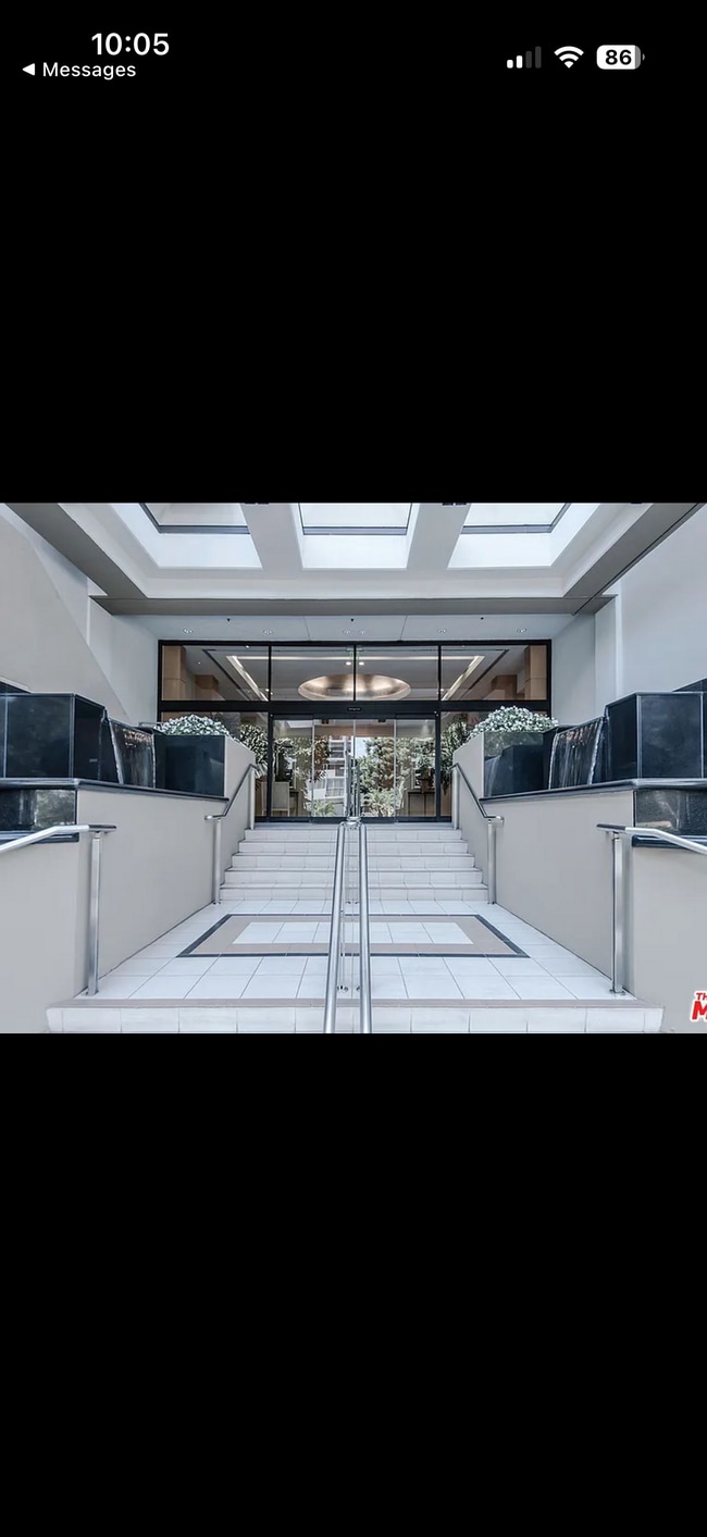 Photo - 10445 Wilshire Blvd Unit 305