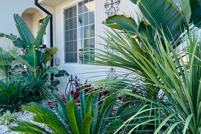 prosperouspropertiesla.com - 1746 W 71st St Unit 1746.1