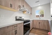 Photo - 1561 E Elizabeth St House