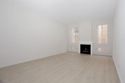 1BR, 1BA - 675 SF - Miracle Mile Apartments