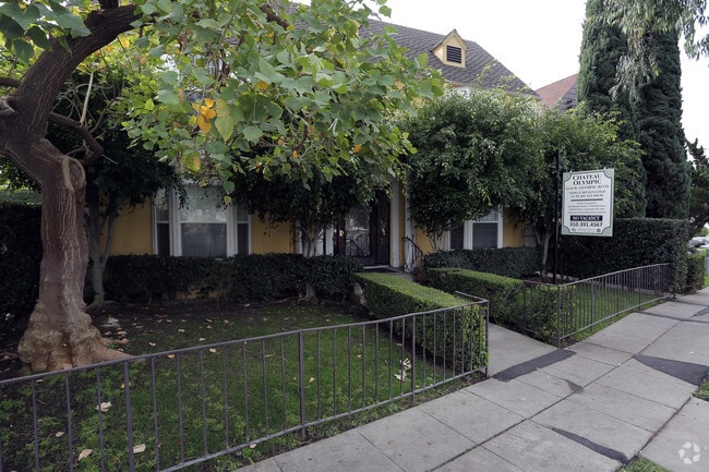 Photo - Chateau Olympic Apartments