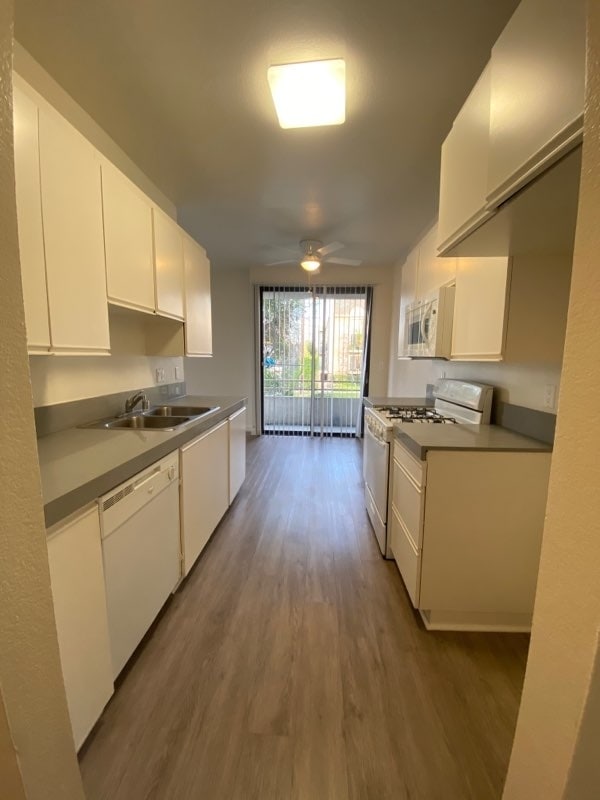 Photo - 4343 Whitsett Ave Unit 104