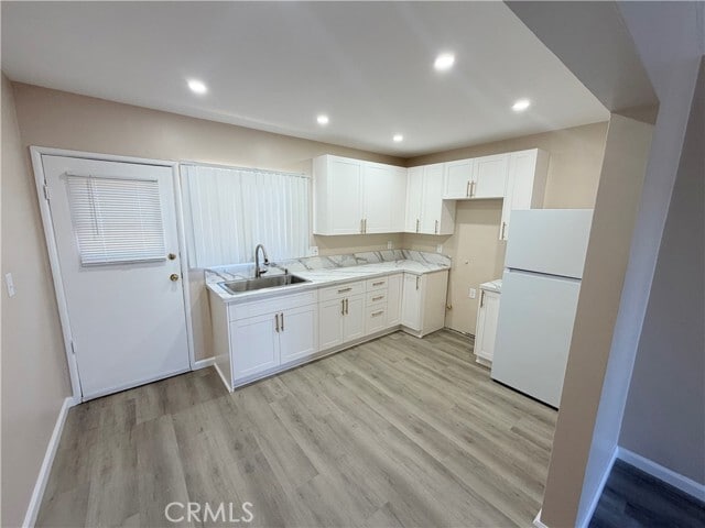 Building Photo - 936 W Foothill Blvd Unit 09