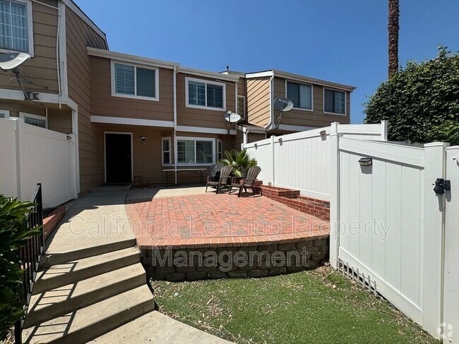 Building Photo - 14200 Polk St Rental