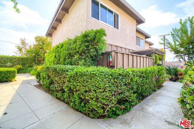 Photo - 4575 Inglewood Blvd Condo Unit 1
