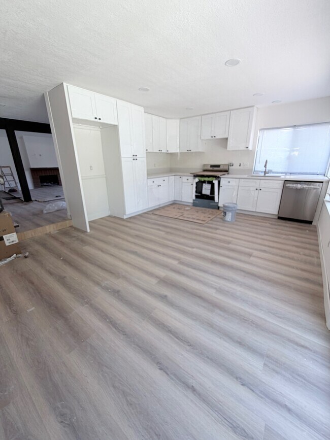 Photo - 16486 Elm Haven Dr