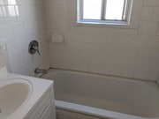 Bathroom - 206 N New Hampshire Ave Unit 12