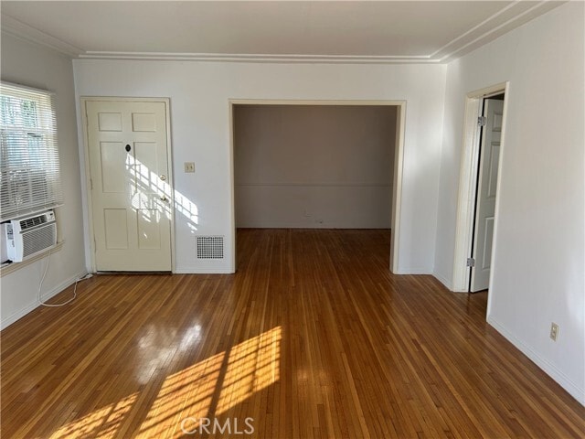 Photo - 1363 Masselin Ave