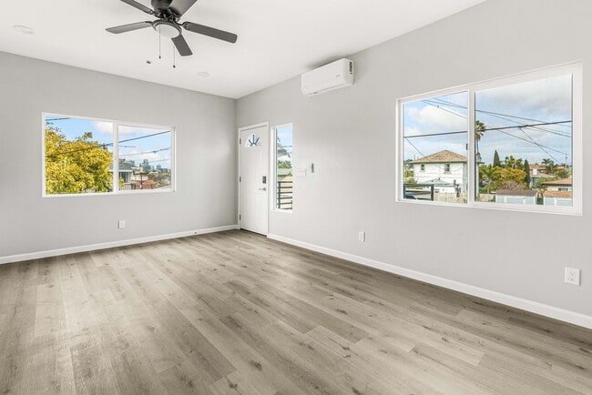 Photo - 2090 Kearney Ave