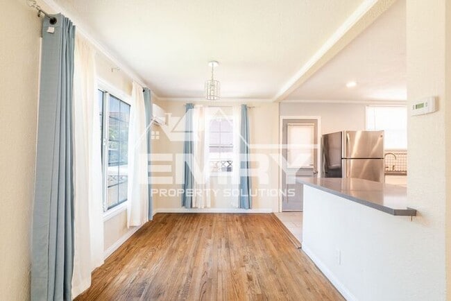 Photo - Upgraded 3 bed 1 bath unit in Los Angeles 90063