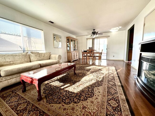 Photo - 17003 Abell Ct