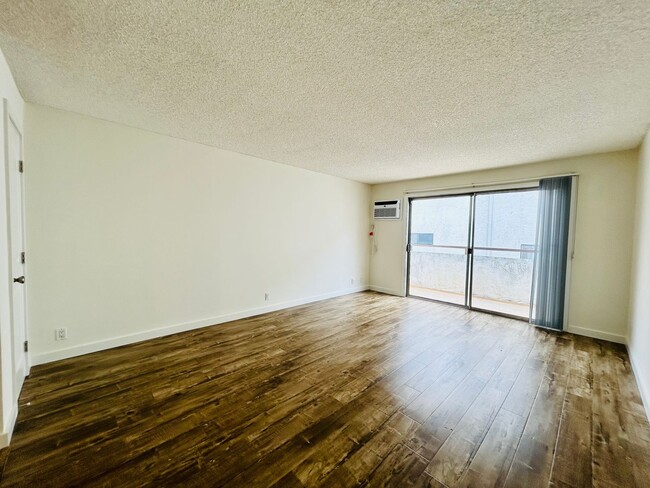cha972 - cha972 Apartment Unit 17