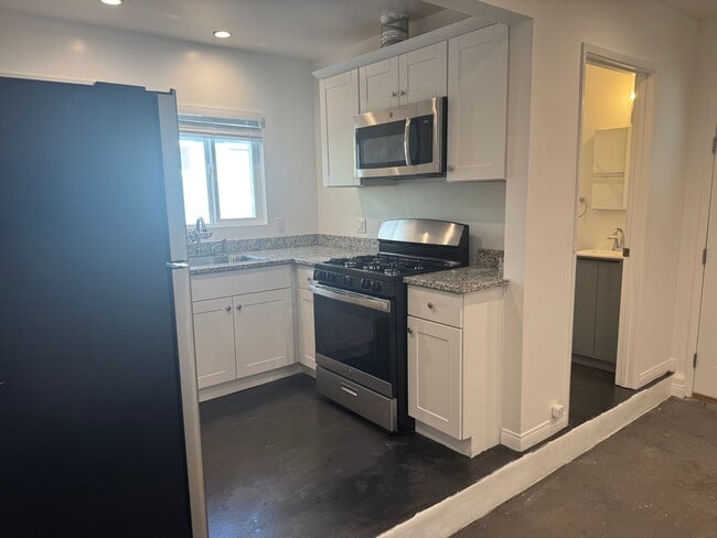 Photo - 19710 Roscoe Blvd