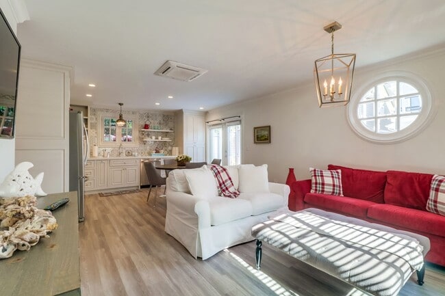 Photo - Furnished 2 Bedroom, 1 Bath