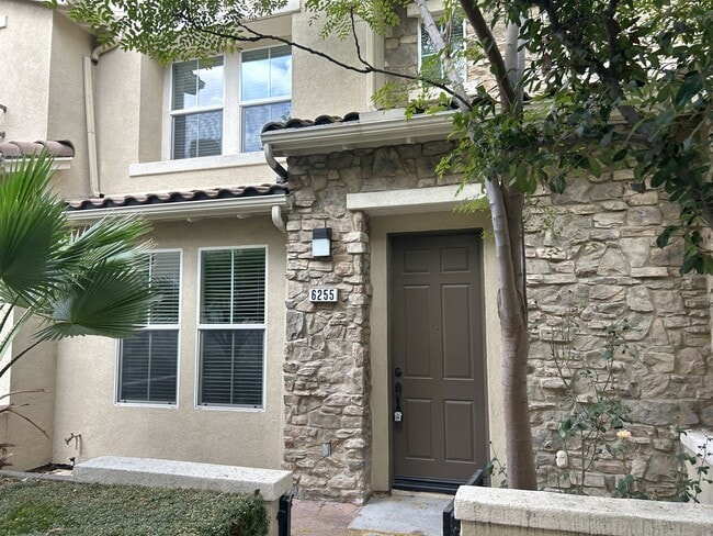 Photo - Isidora Lane Eastvale, Ca (3 bed, 2.5 bath)