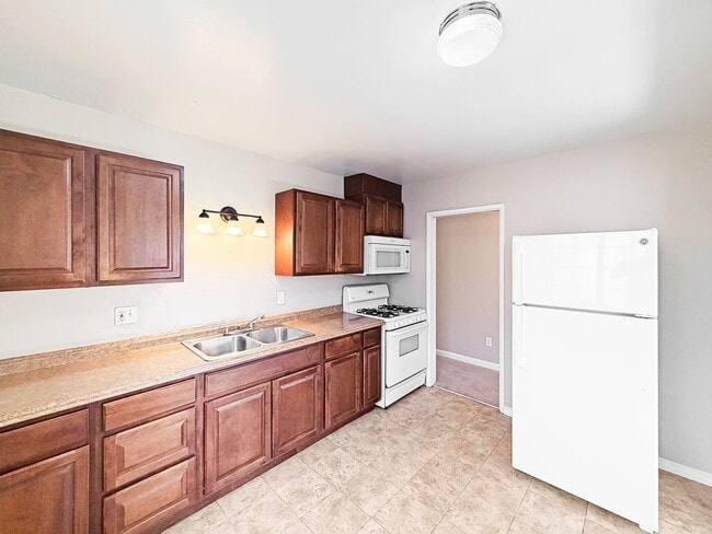 Photo - SD: 3BD/1.5BA Apartment in Normal Heights with Reserved Parking Unit 3178 Adams Ave