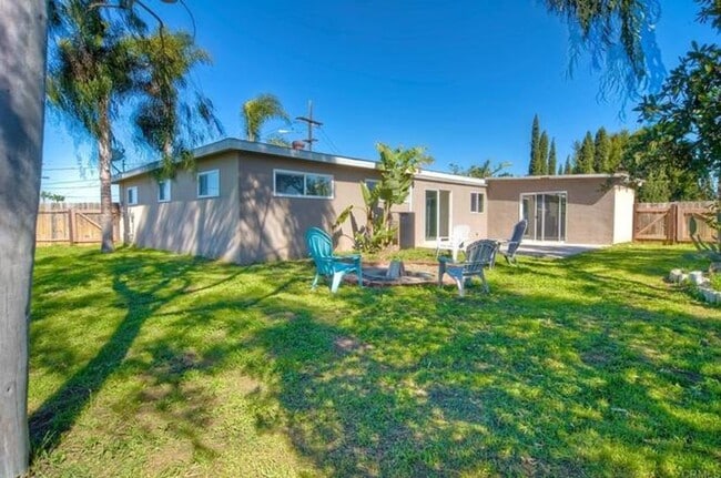 Photo - Spacious 5-Bedroom Home on Quiet Cul-de-Sa...