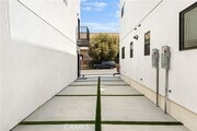 Photo - 443 N Harvard Blvd