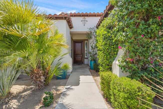 Photo - 61185 Soaptree Dr