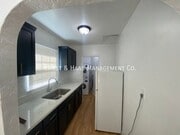 Photo - 822 Belmont Ave