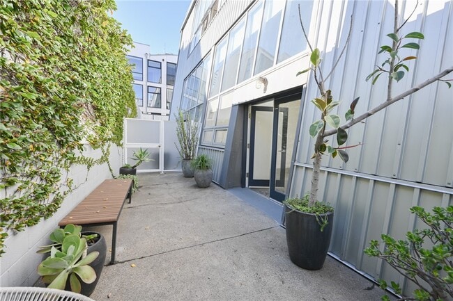 Photo - 615 Hampton Dr