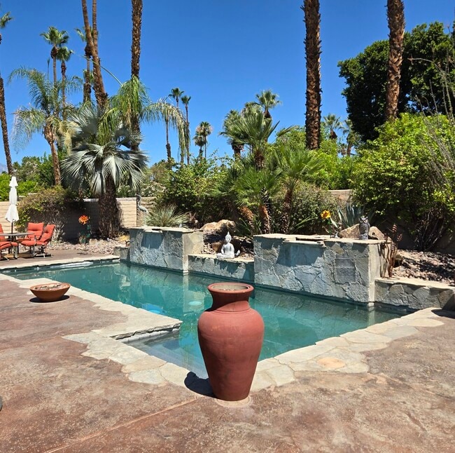 private backyard pool - 22 Belmonte Dr House