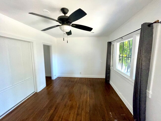 Photo - 402 Micheltorena St Unit 1/2