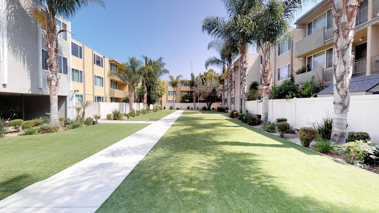 3D Tour - RESIDENCES AT WOODLAKE Apartments