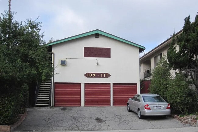 Photo - 109 N Marguerita Ave Apartments