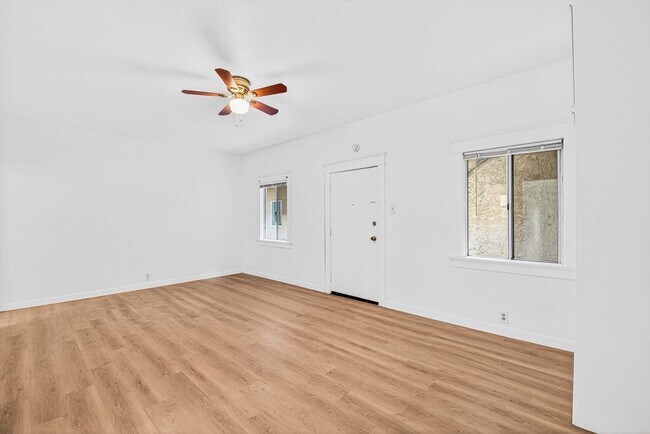 Photo - 905 Cherry Ave Unit 104