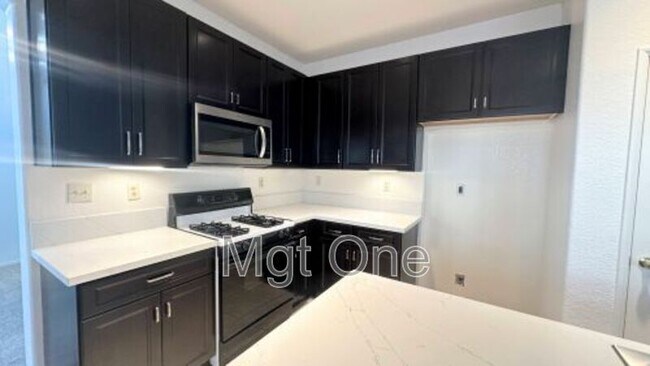 Photo - 2968 Coral St