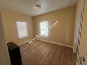 Photo - 16731 Union St