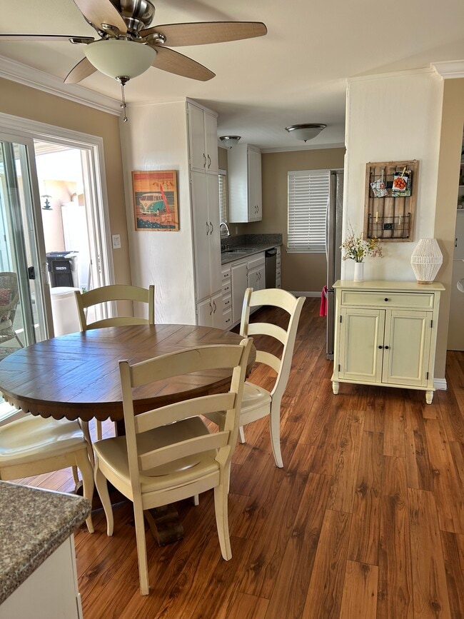 Kitchen Nook - 131 Monte Vista Unit 131 Monte Vista