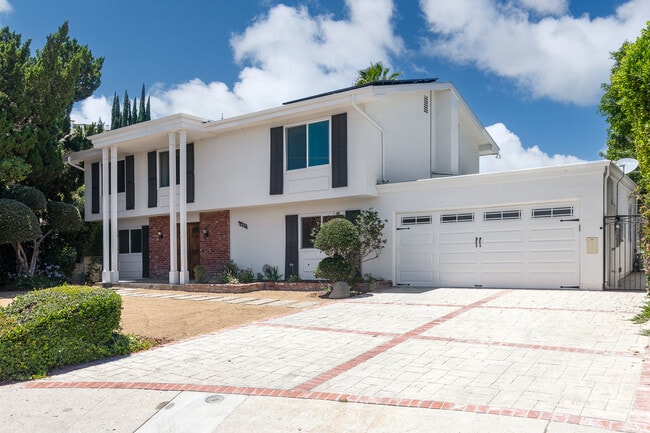 Photo - 6427 Dunlo Pl