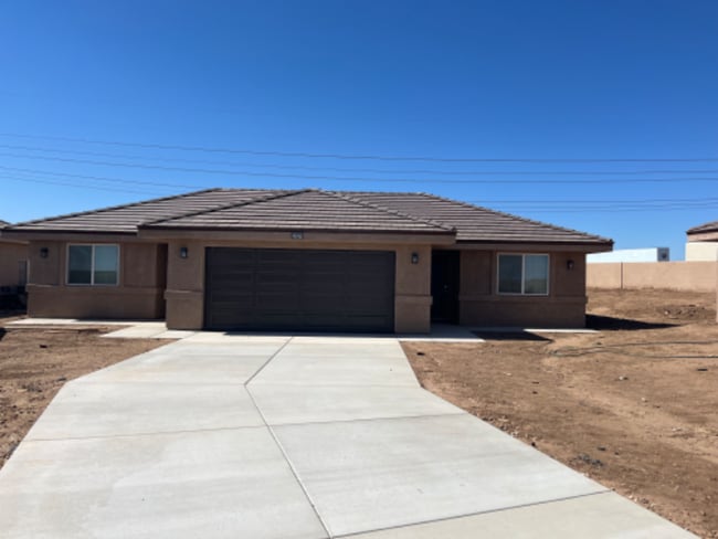 Building Photo - 12327 Farmington St