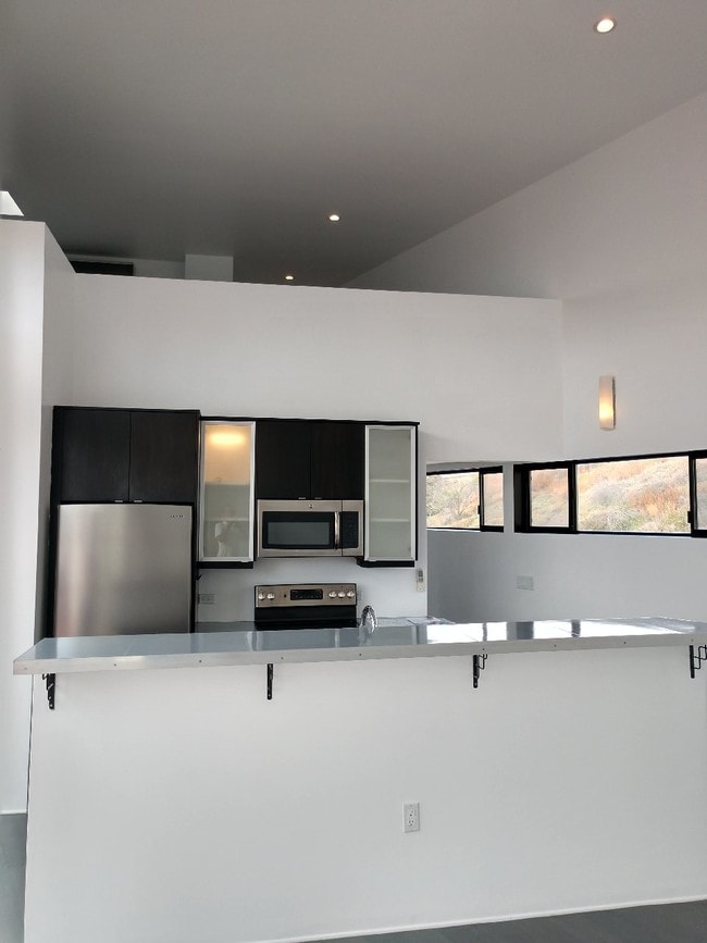 Photo - 2120 State Street